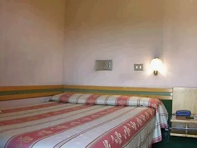מלון Pavia רומא